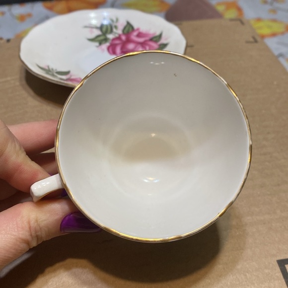 Colcough cup and saucer - Picture 3 of 8